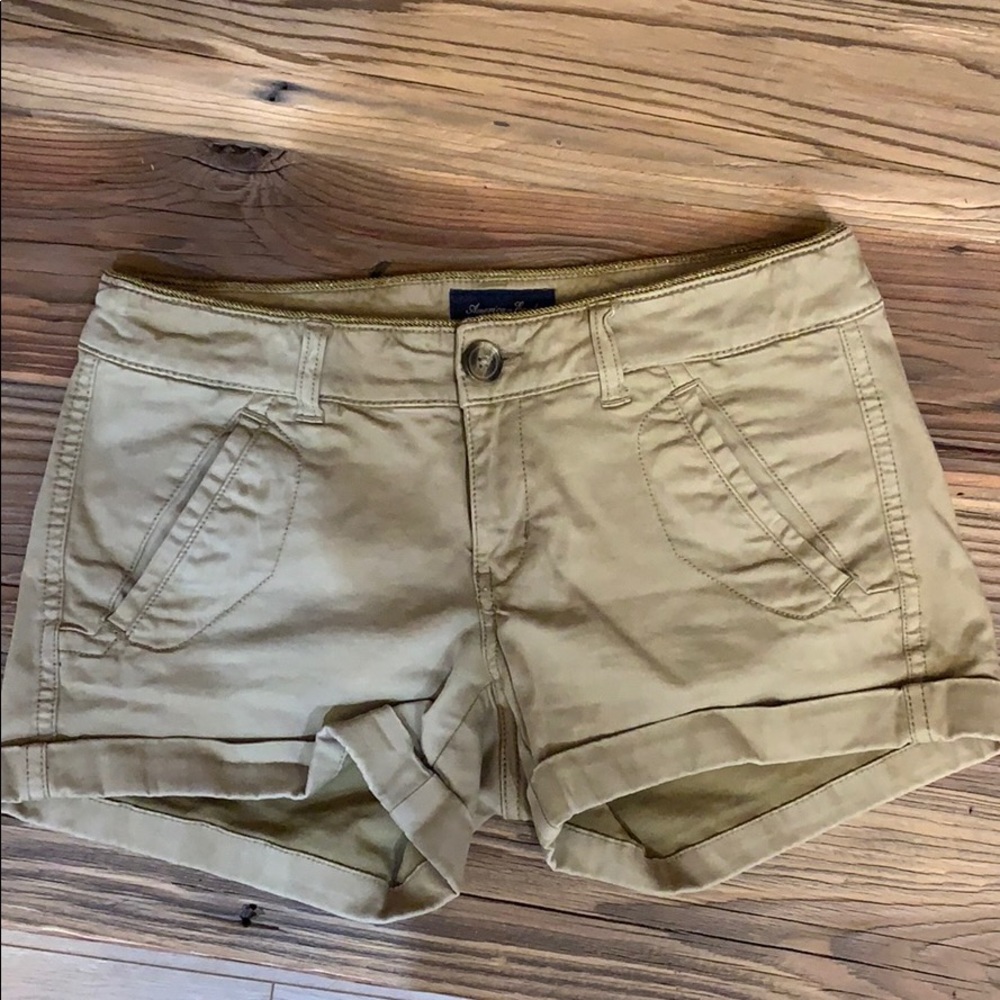 American Eagle Khaki tan shorts